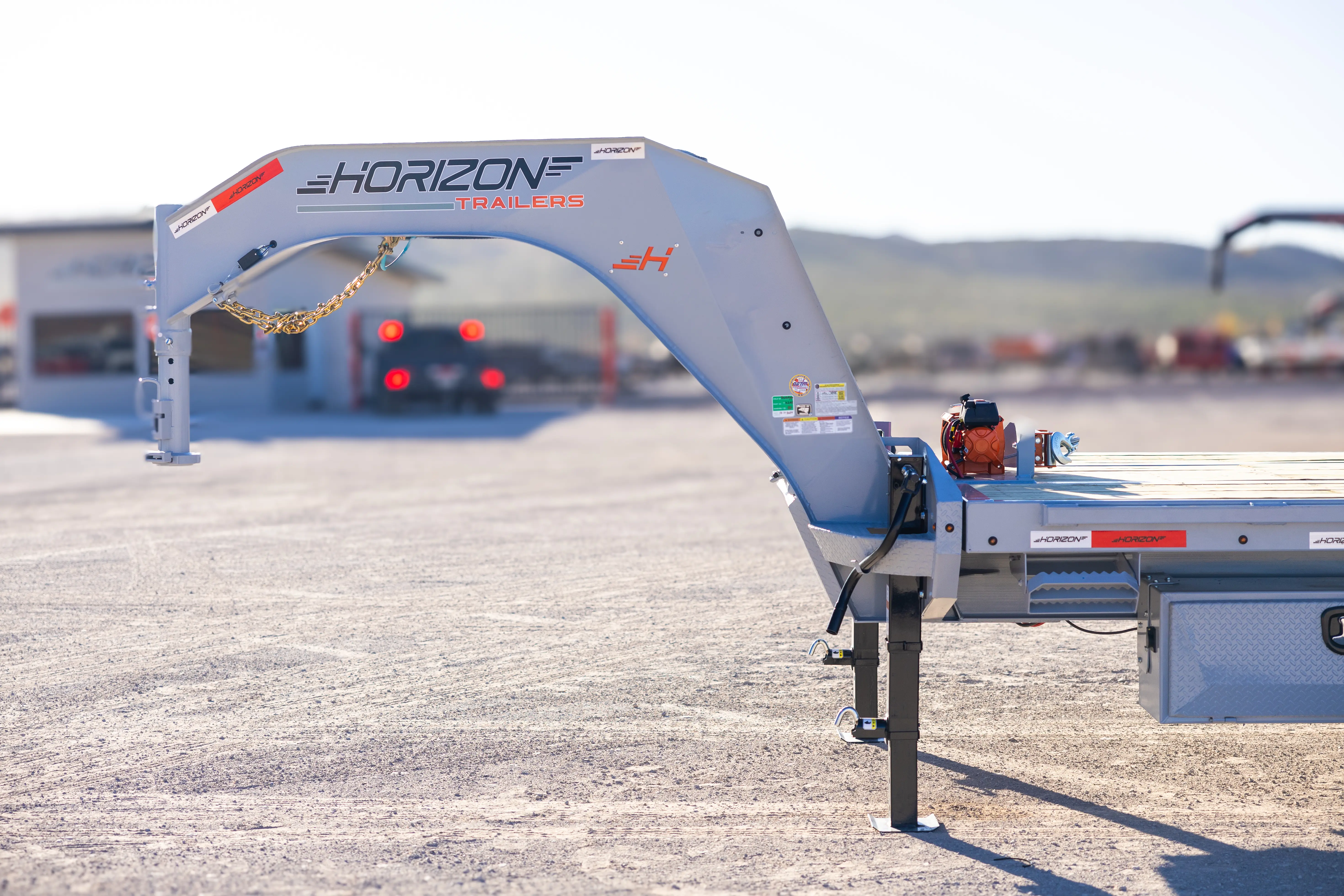 horizon trailers img